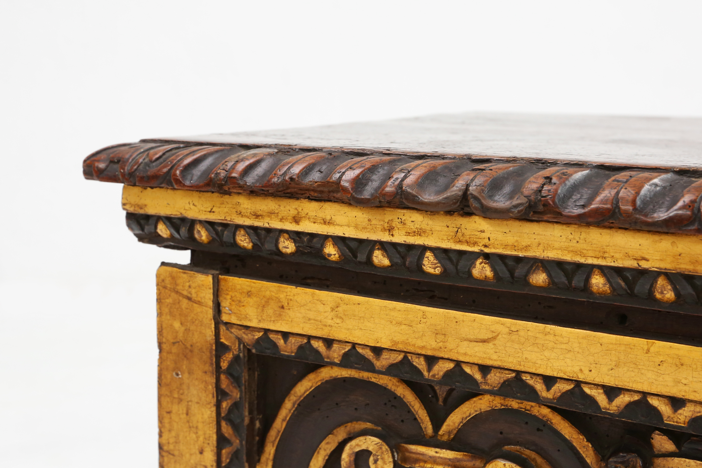 Large 16th century carved and polychroom painted oak Venetian chest, Italythumbnail